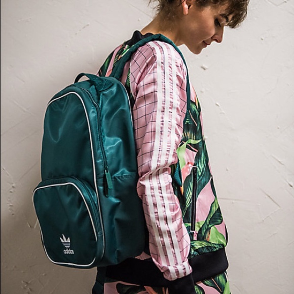 NWT ADIDAS Original Green Backpack - Picture 3 of 7